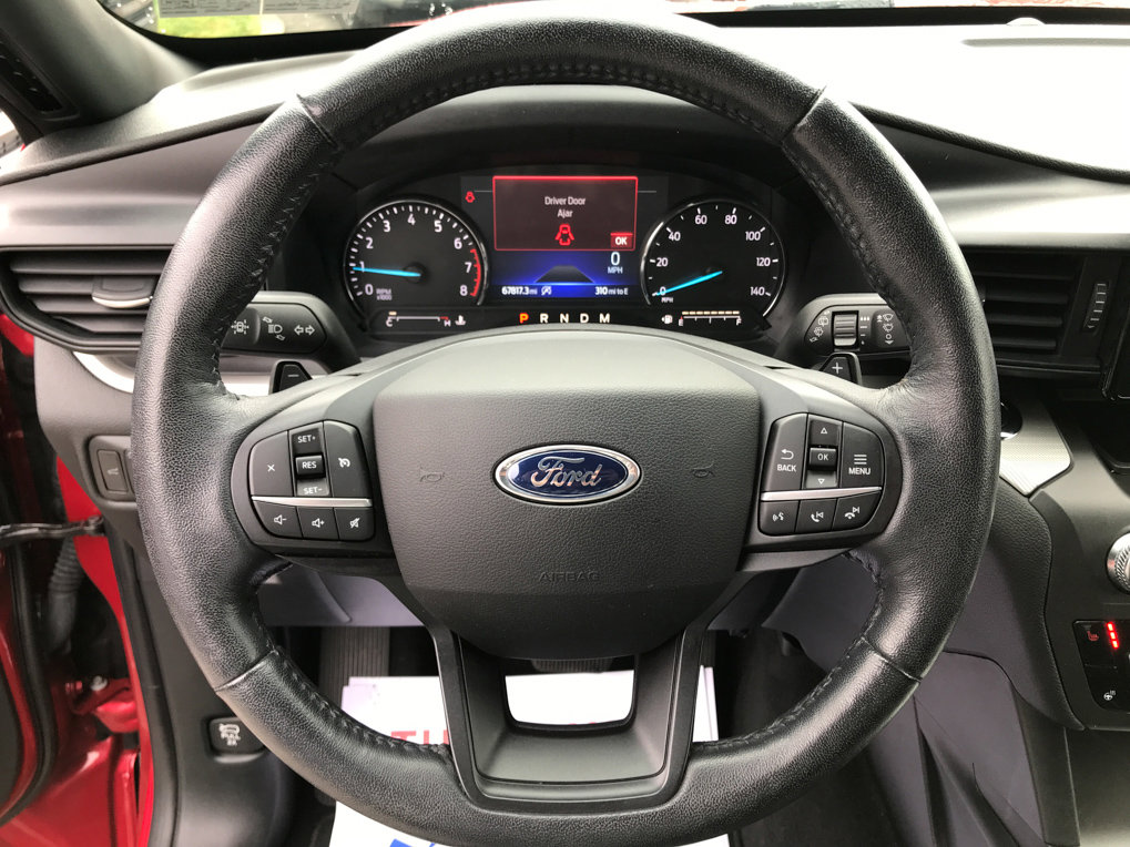 Used 2020 Ford Explorer XLT w/ Comfort Package image 15