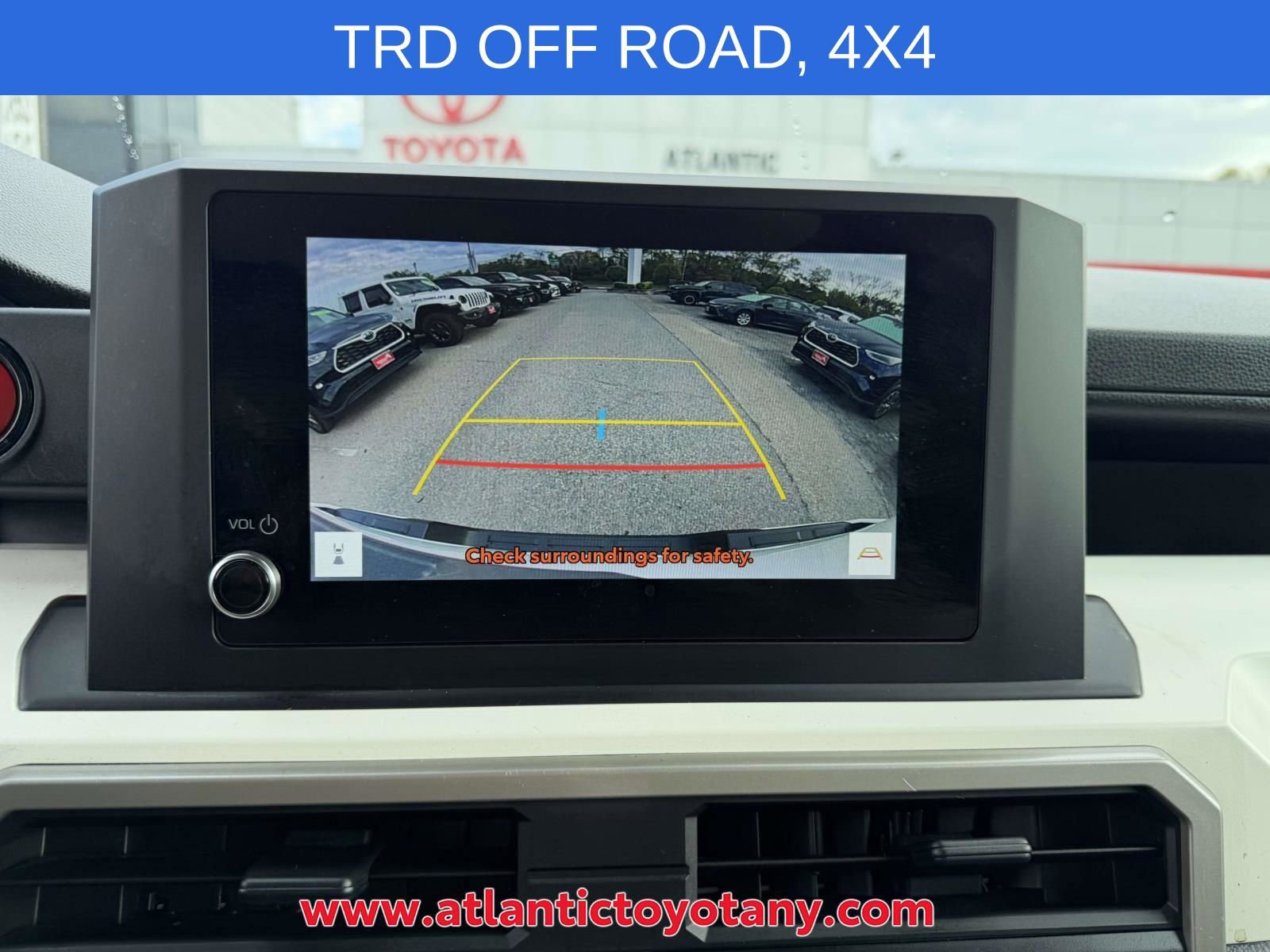Certified 2024 Toyota Tacoma TRD Off-Road AWD/4WD image 26