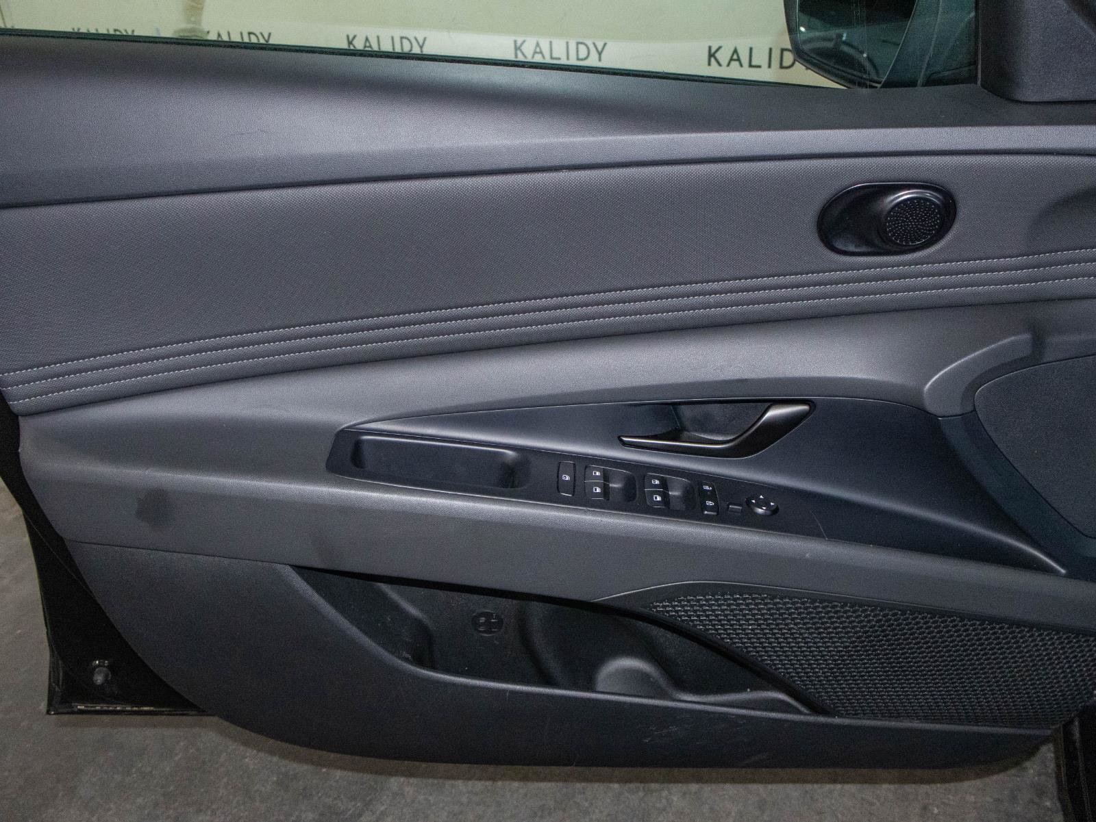 Used 2026 Hyundai Elantra Sport FWD image 10