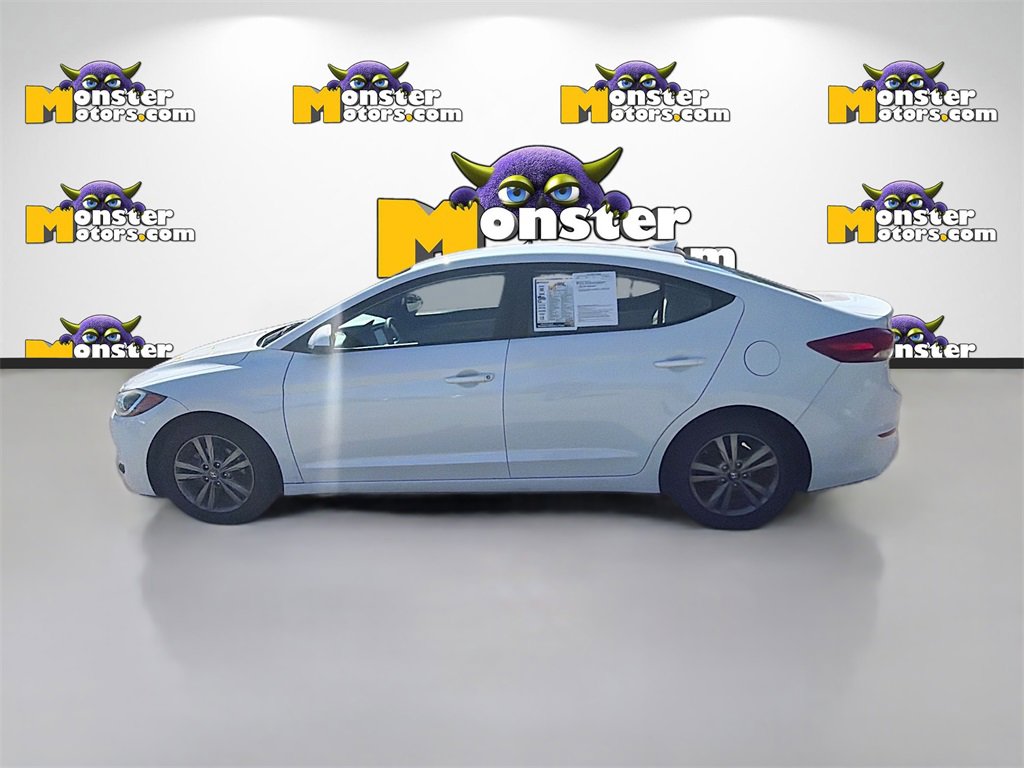 Used 2017 Hyundai Elantra SE image 8