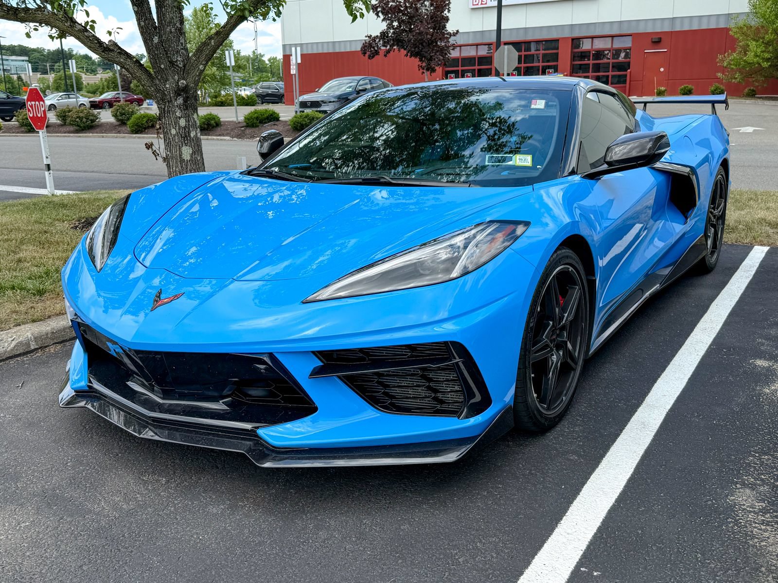 Used 2021 Chevrolet Corvette Stingray Premium Conv w/ Z51 Performance Package RWD image 3