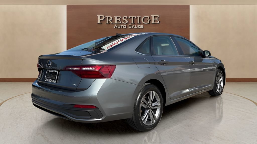 Used 2024 Volkswagen Jetta SE FWD image 24
