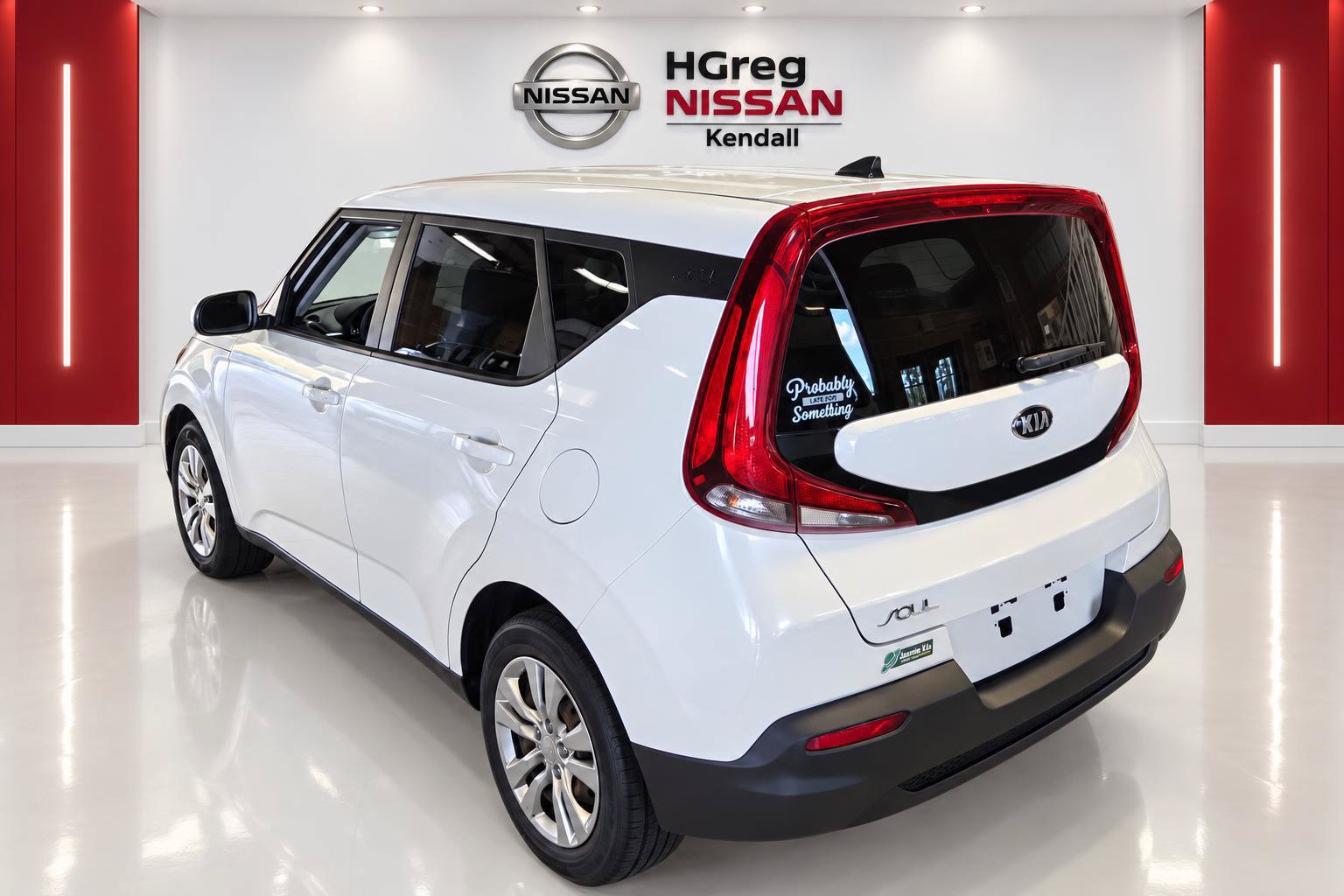 Used 2021 Kia Soul LX FWD image 2