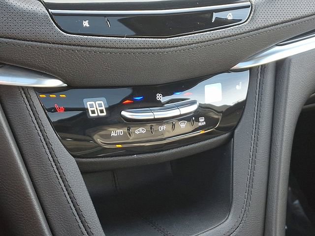 Certified 2025 Cadillac XT5 Premium Luxury image 15