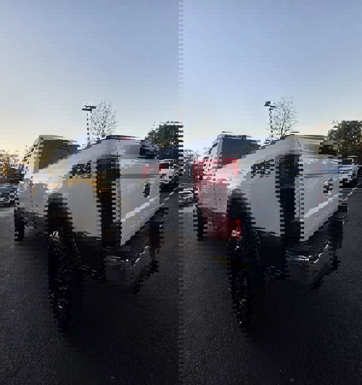 Used 2019 Ford F350 Lariat w/ Lariat Ultimate Package image 5