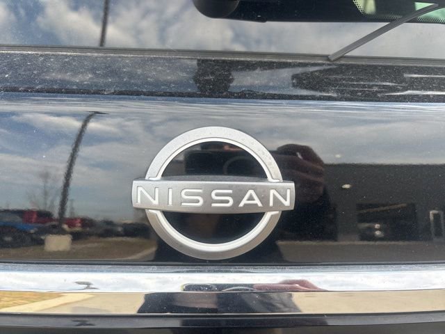 Used 2023 Nissan Armada Platinum w/ Captain's Chairs Package image 16