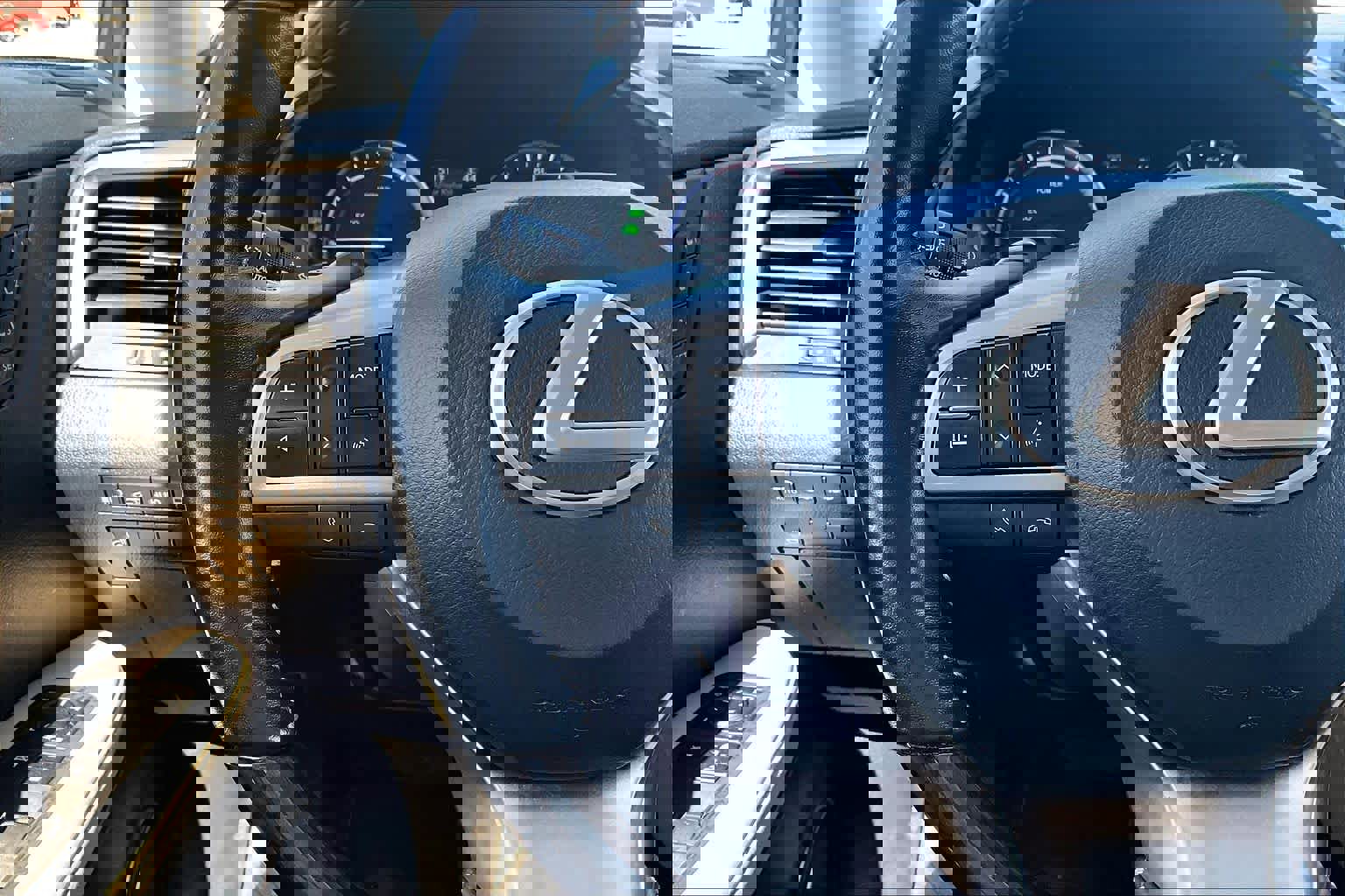 Used 2022 Lexus RX 450hL Luxury w/ Cold Area Package (CT) image 48