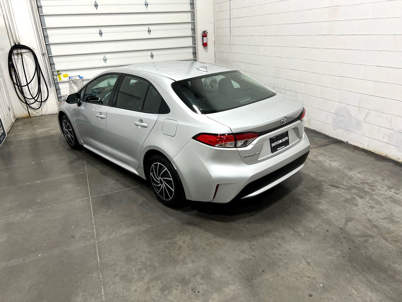 Used 2022 Toyota Corolla LE image 5