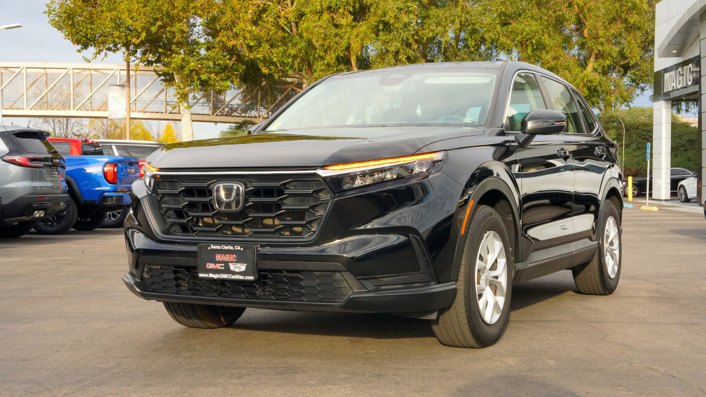 Used 2024 Honda CR-V LX image 2
