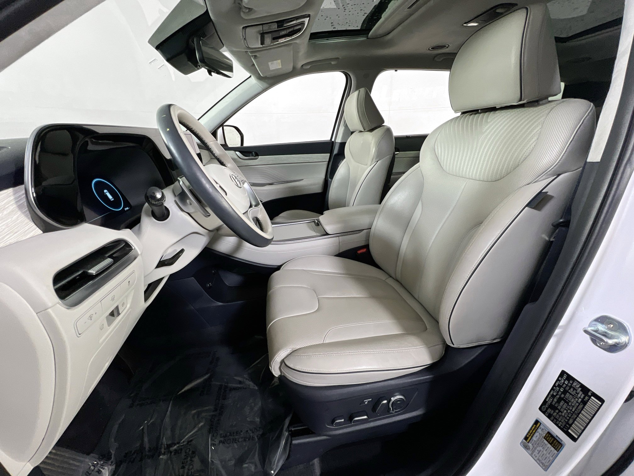 Used 2023 Hyundai Palisade Calligraphy image 22