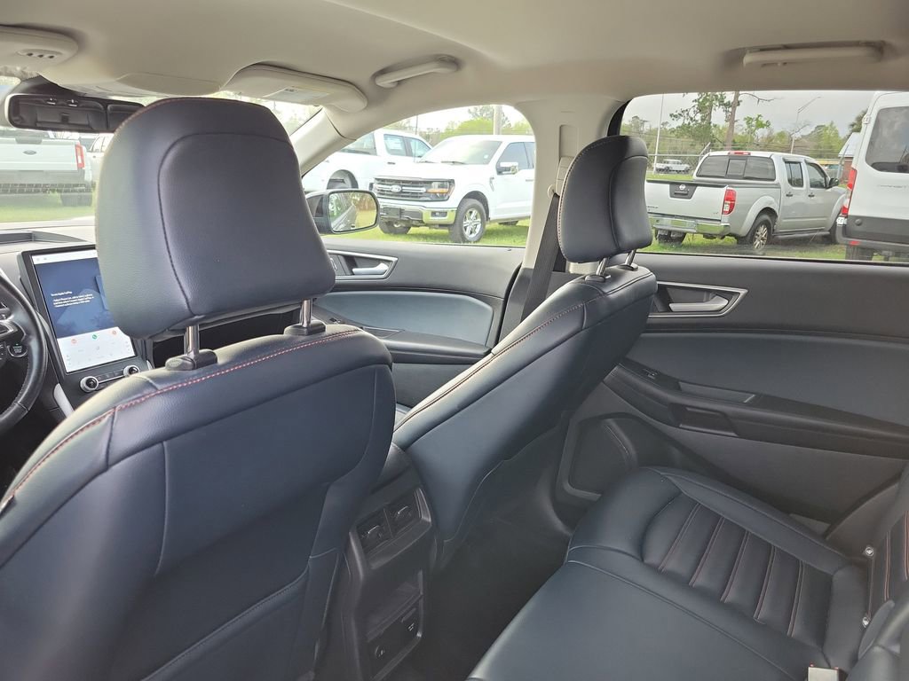 Used 2023 Ford Edge SEL w/ Sport Appearance Package AWD/4WD image 30