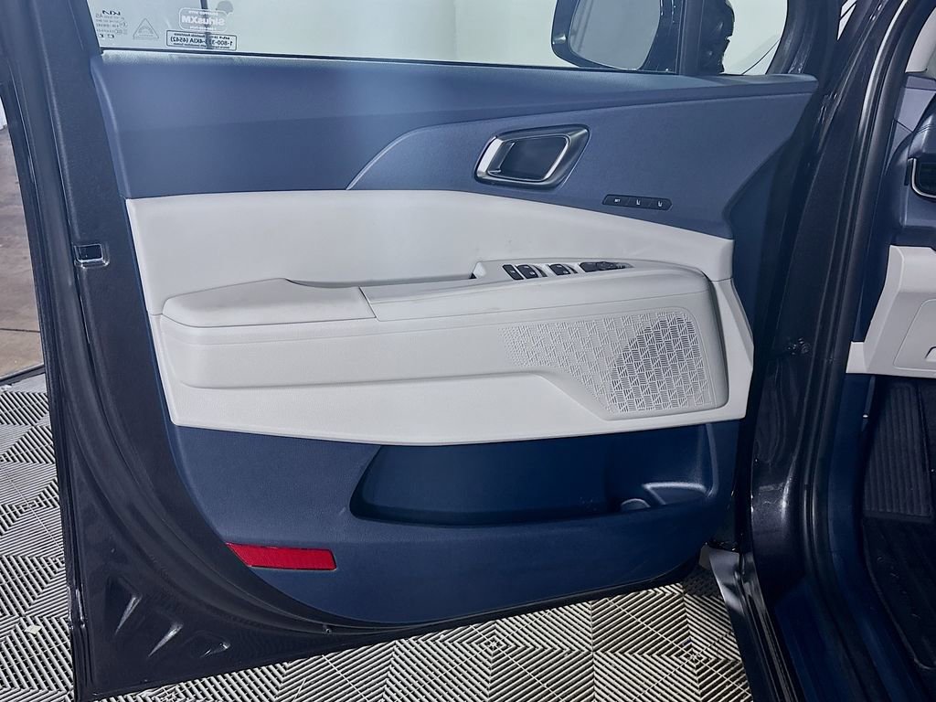 New 2026 Kia Carnival SX image 11