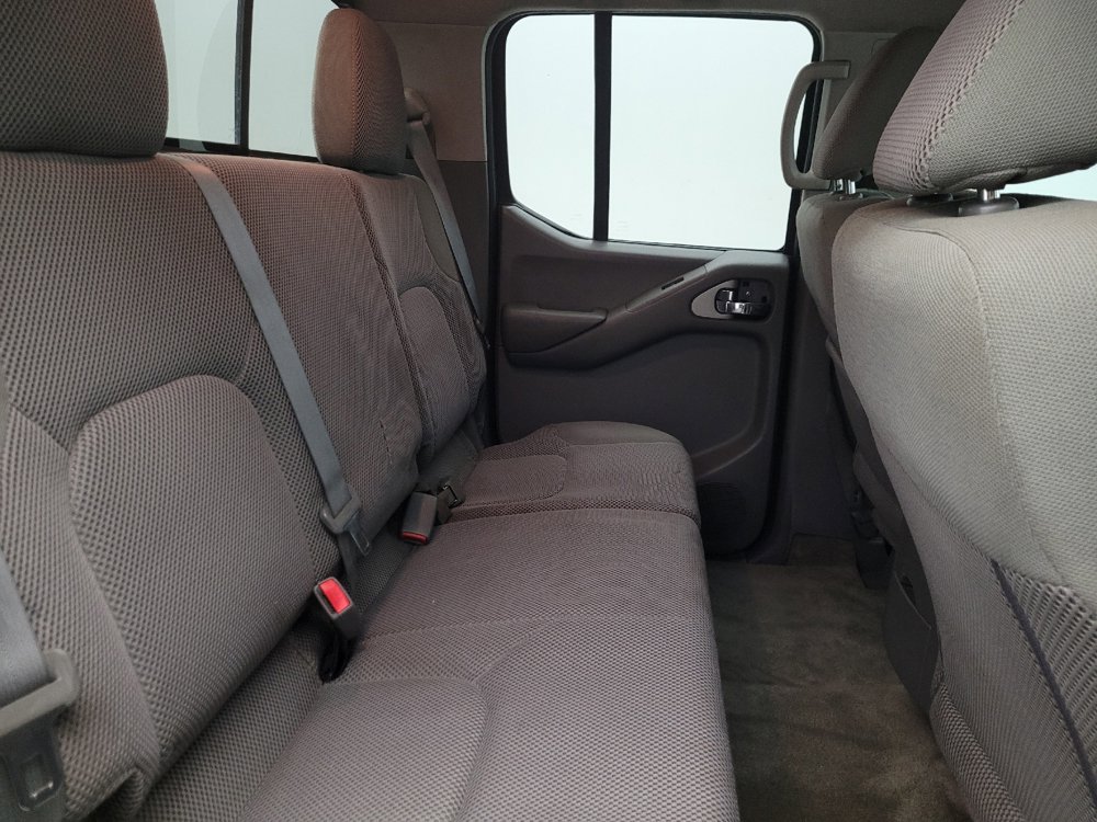 Used 2016 Nissan Frontier SV RWD image 19