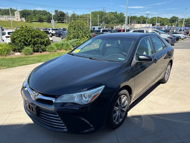 Used 2016 Toyota Camry XLE FWD image 3