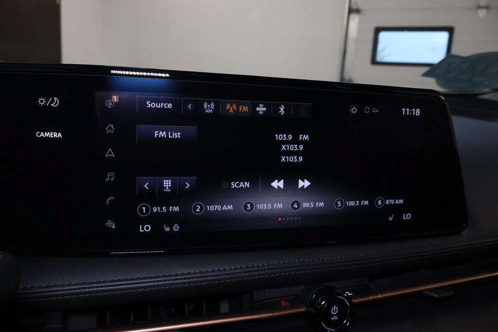Used 2024 Nissan Ariya AWD image 28