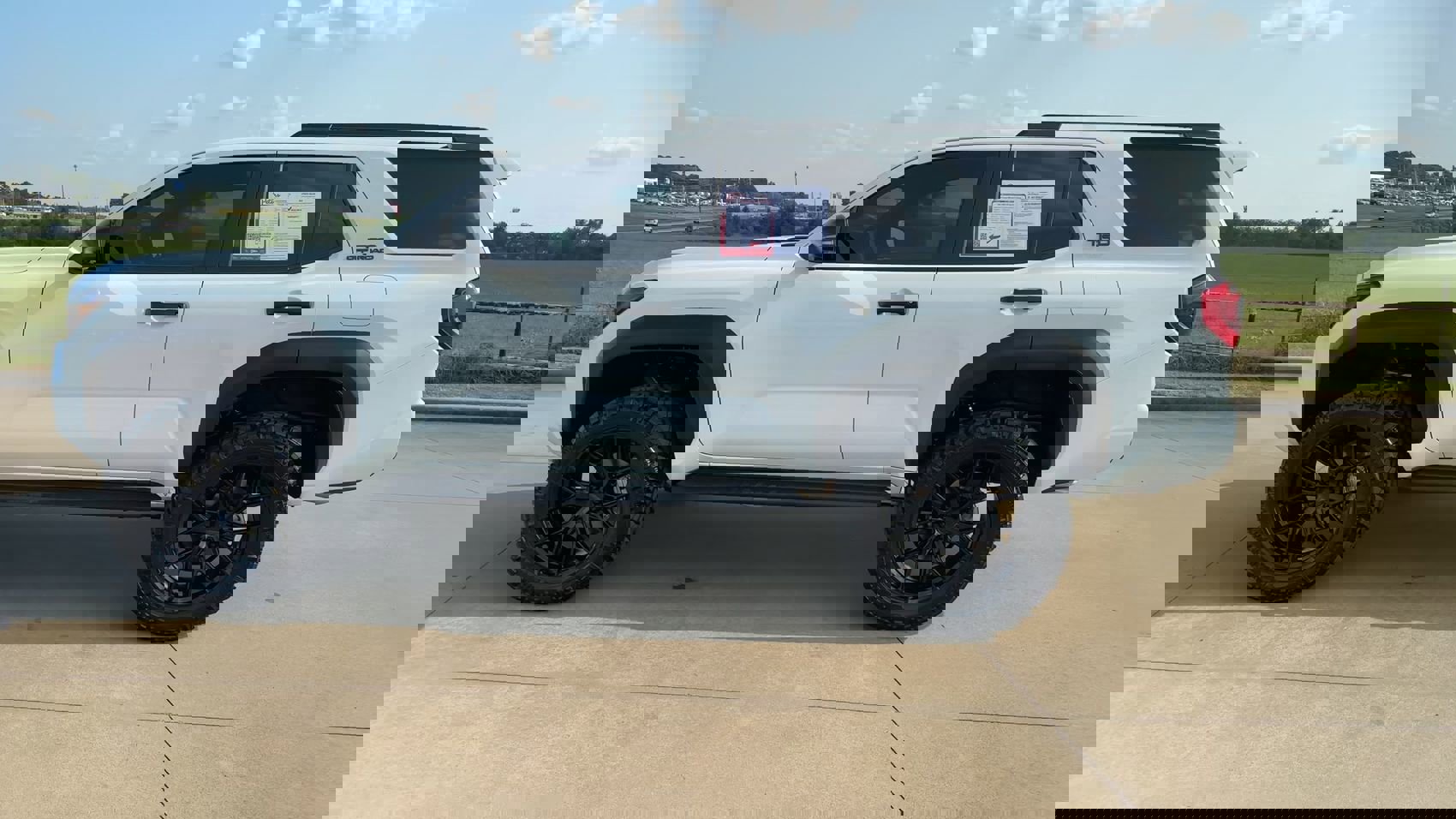 Used 2025 Toyota 4Runner TRD Off-Road Premium image 6