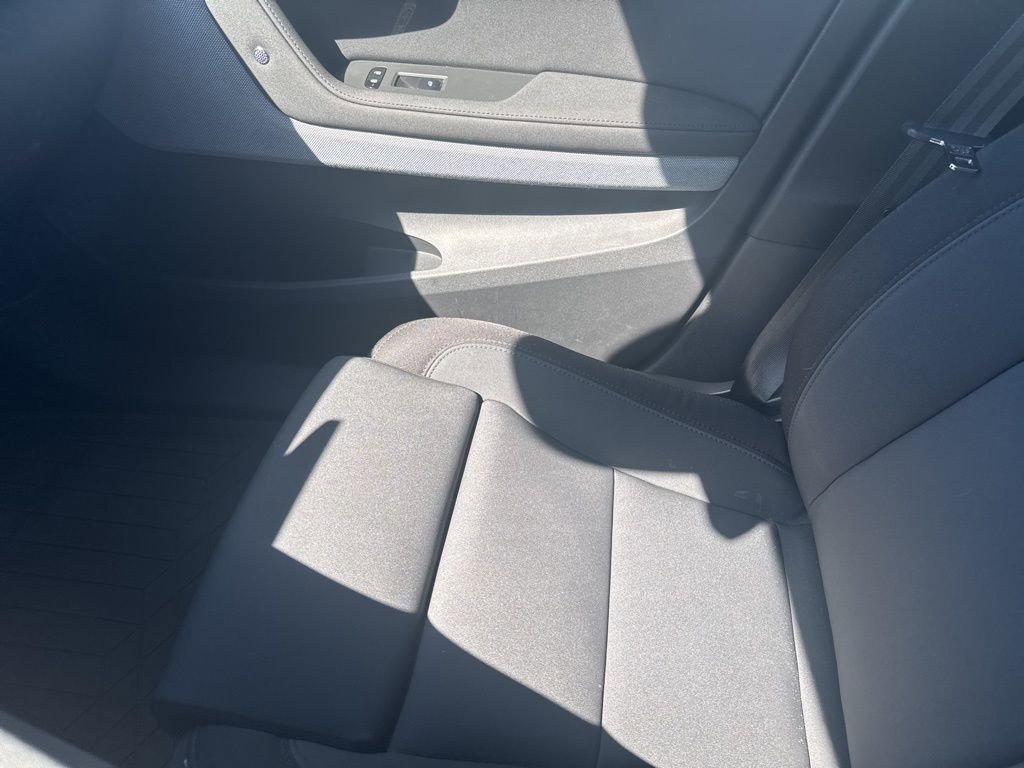 Used 2021 Polestar Polestar 2 image 23