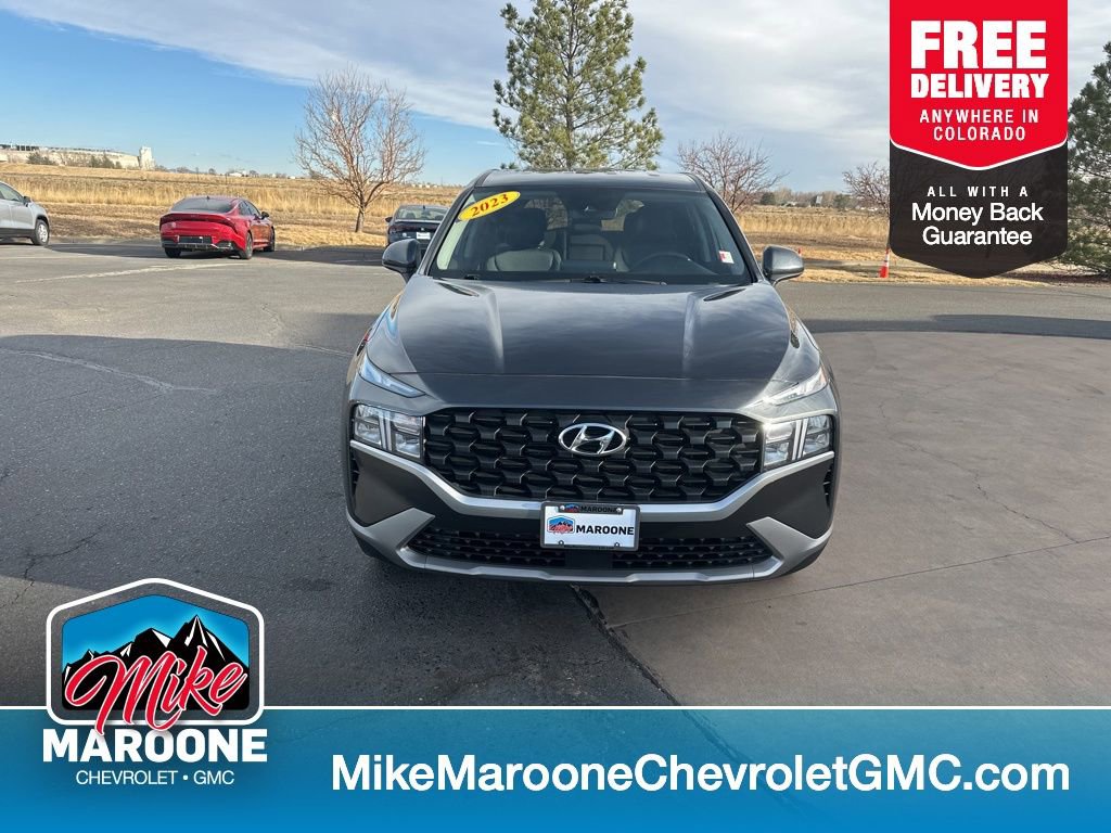 Used 2023 Hyundai Santa Fe SE image 1