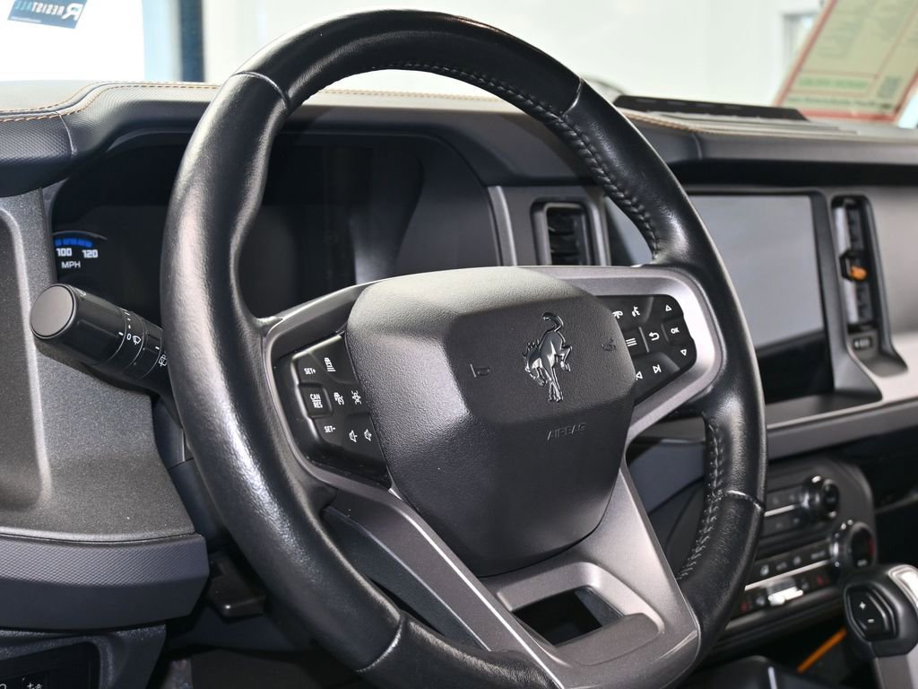 Used 2024 Ford Bronco Badlands image 12