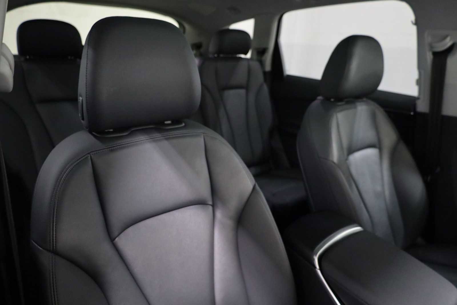 Used 2022 Audi Q7 Premium Plus image 21