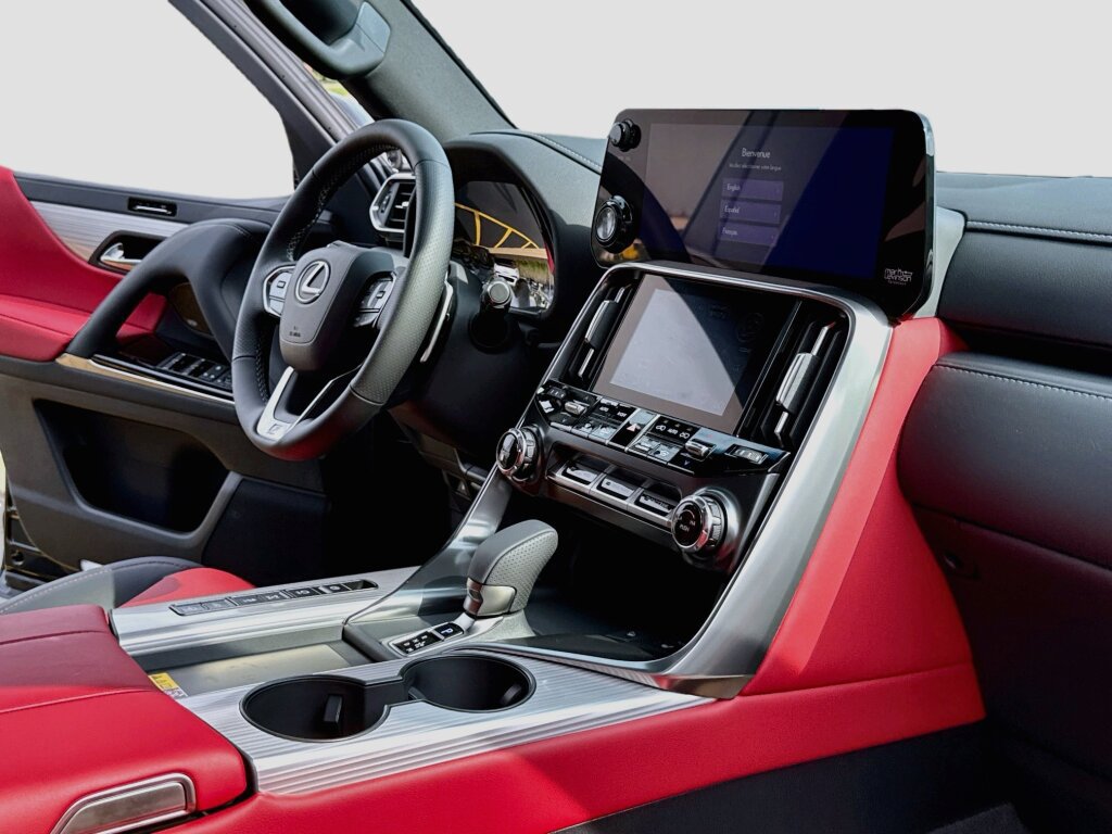 New 2026 Lexus LX 700h F Sport AWD/4WD image 6