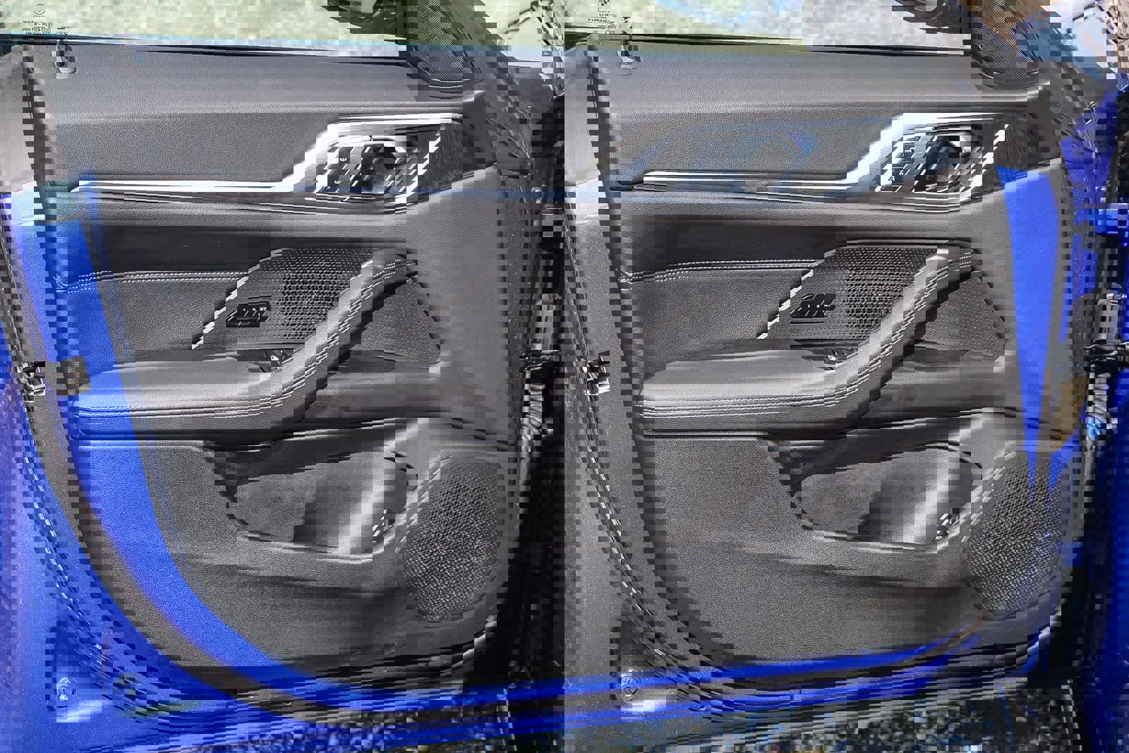 Used 2022 BMW i4 eDrive40 w/ M Sport Package image 19