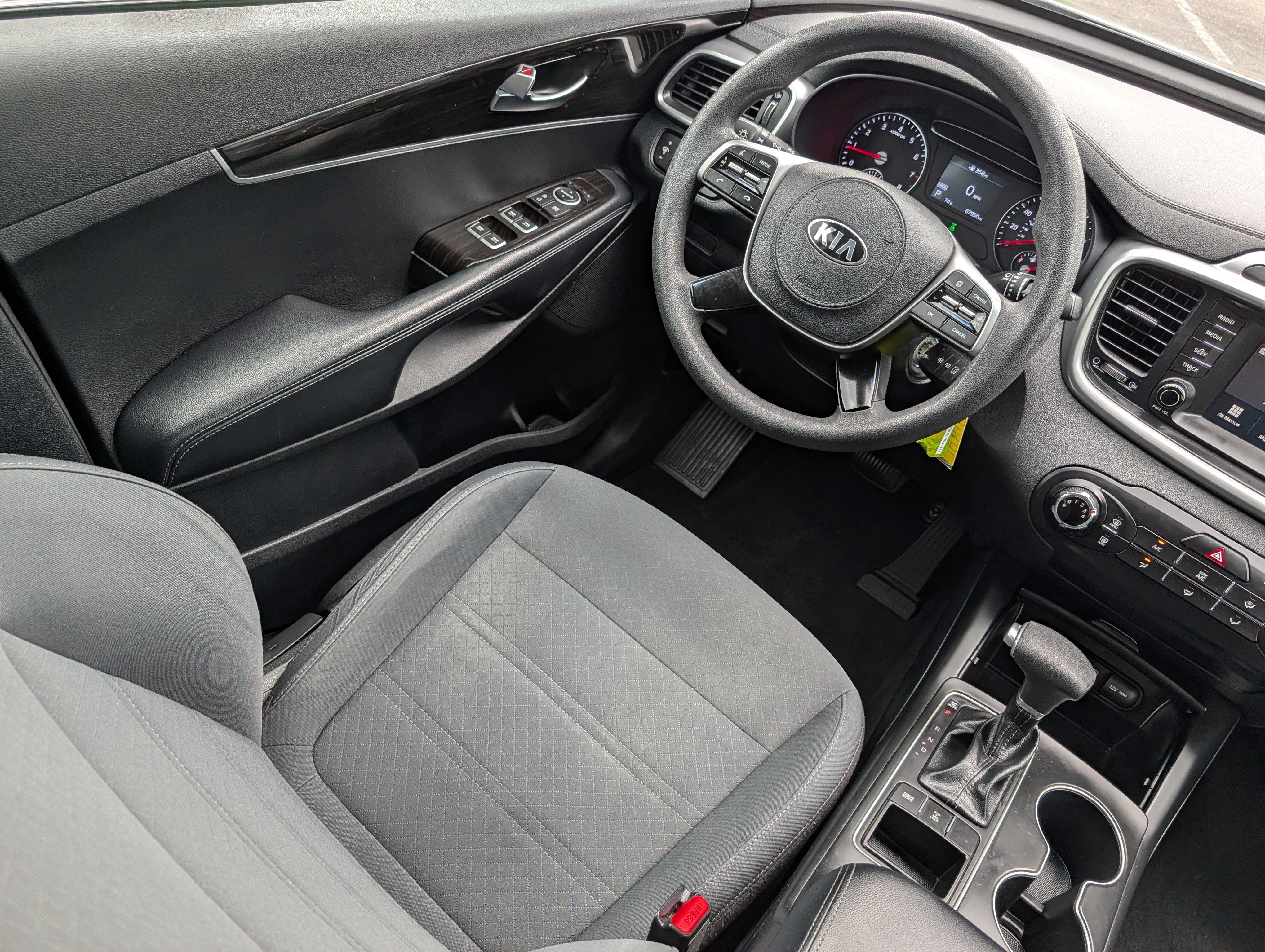Used 2019 Kia Sorento AWD image 9