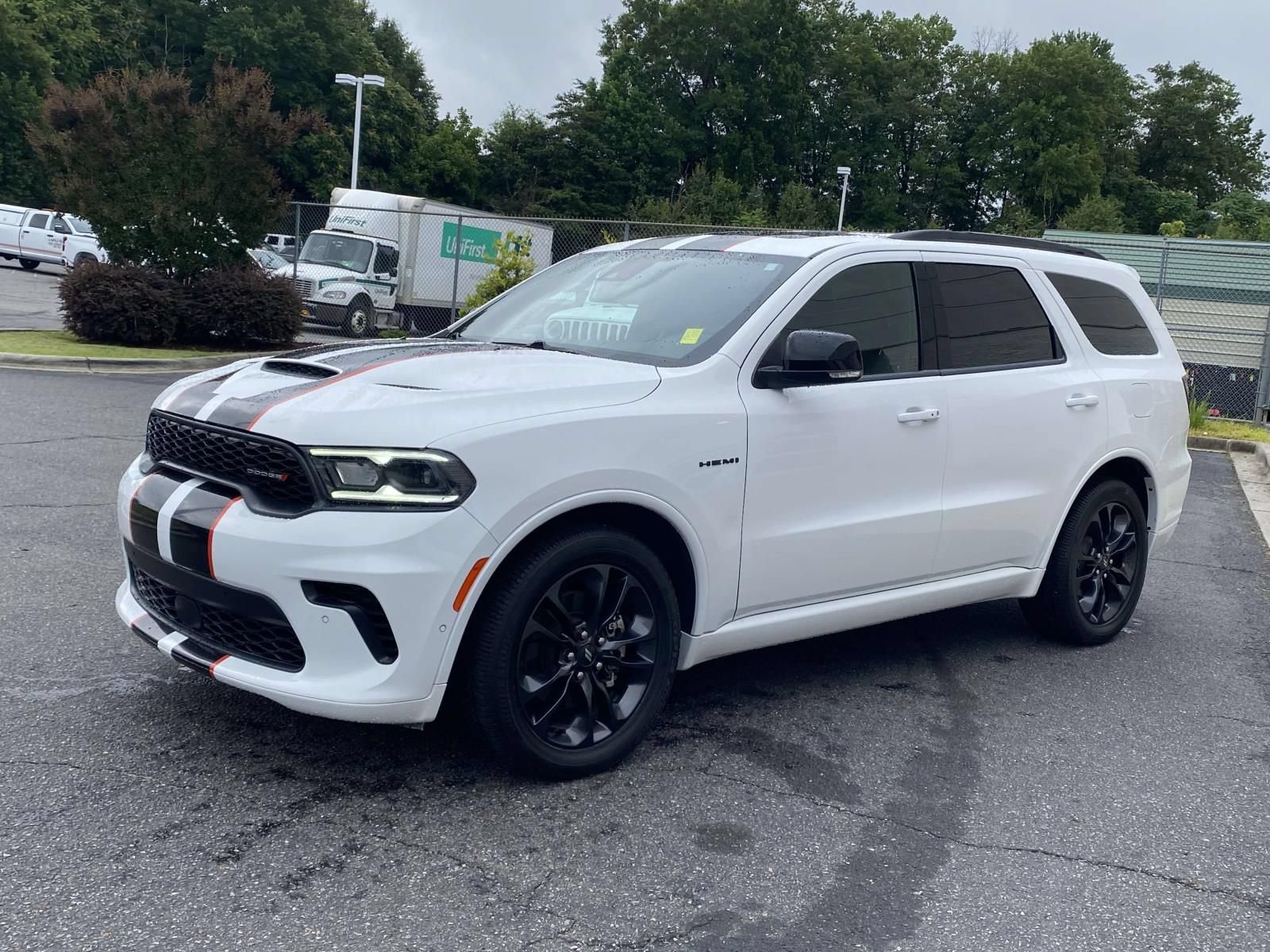 Used 2024 Dodge Durango R/T RWD image 3