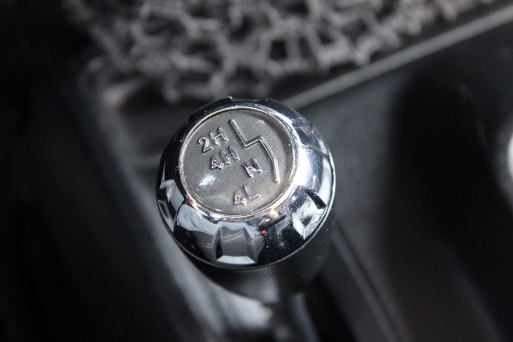 Used 2014 Jeep Wrangler Unlimited Sahara w/ Connectivity Group image 38