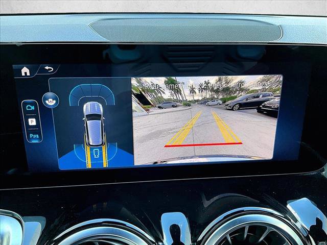 Used 2025 Mercedes-Benz GLB 250 image 23