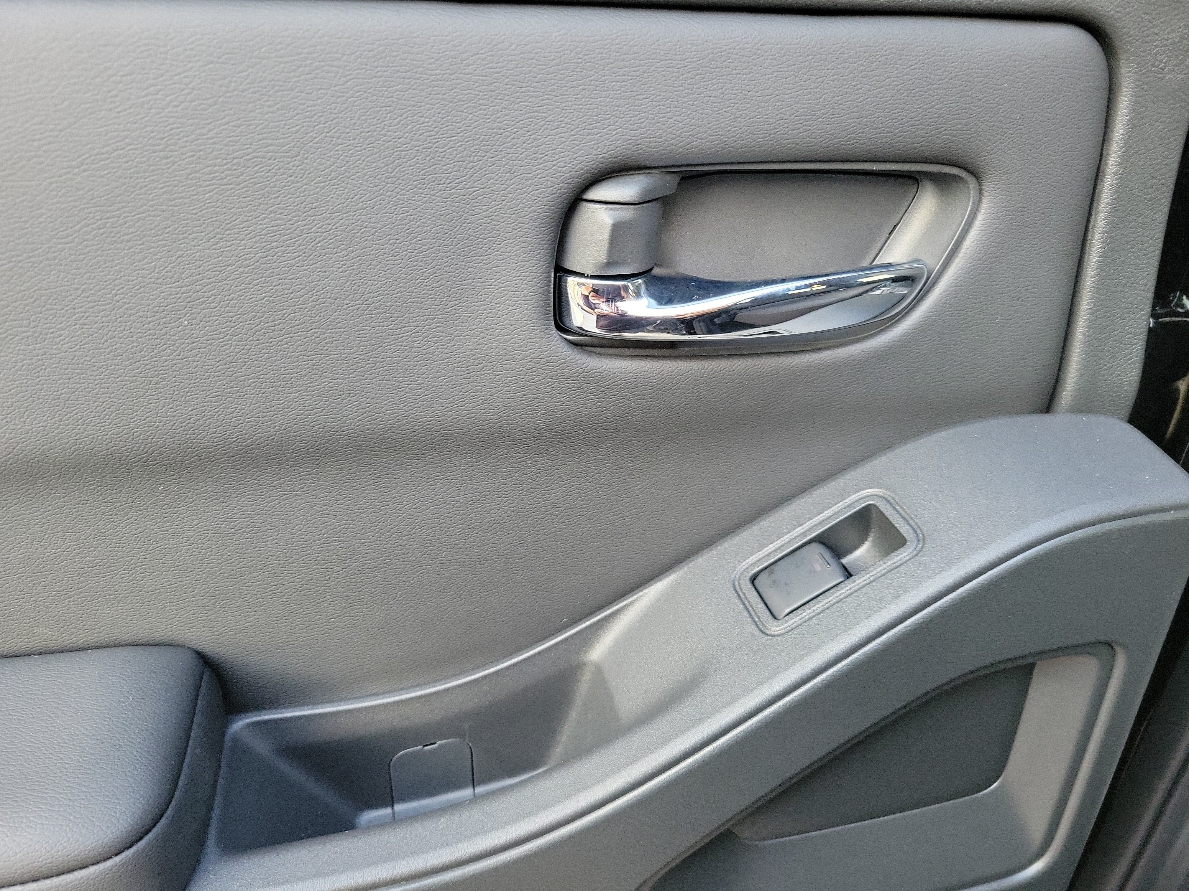 New 2027 Nissan Frontier SV RWD image 25