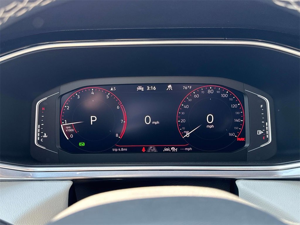 Used 2025 Volkswagen Taos SEL image 13