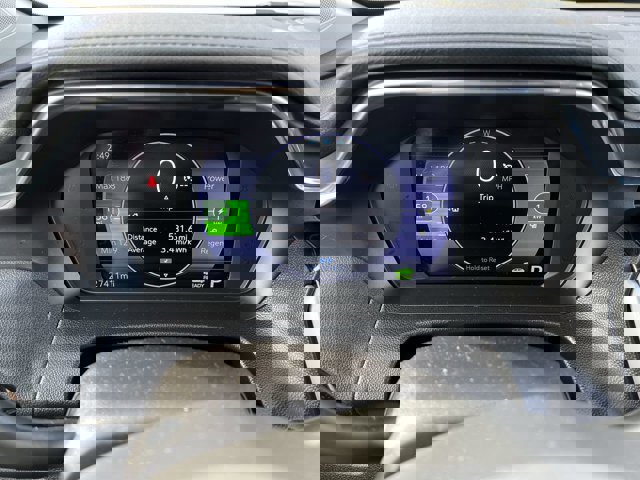 Used 2022 Chevrolet Bolt EUV LT w/ Convenience Package image 12