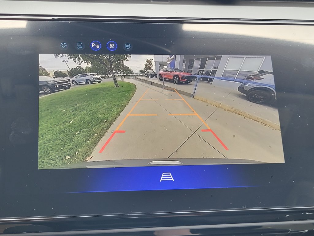 New 2027 Chevrolet Bolt LT w/ Comfort Package FWD image 20