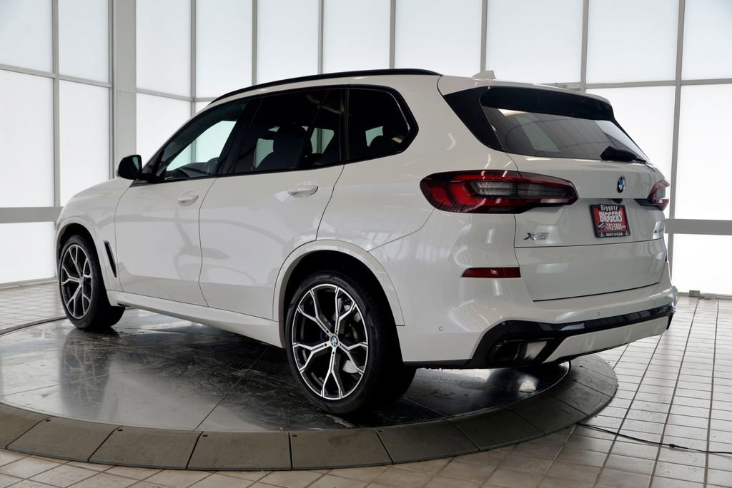 Used 2023 BMW X5 xDrive40i w/ Executive Package image 8