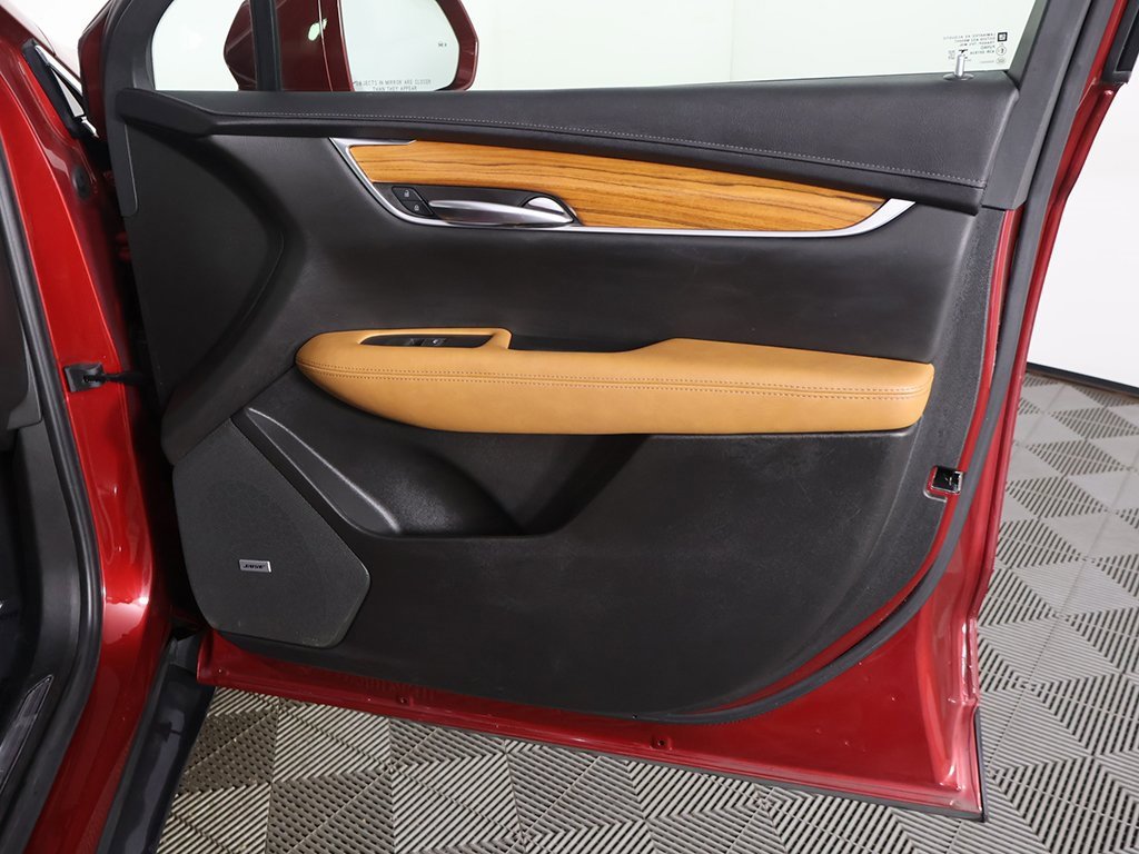 Used 2020 Cadillac XT5 Premium Luxury image 25