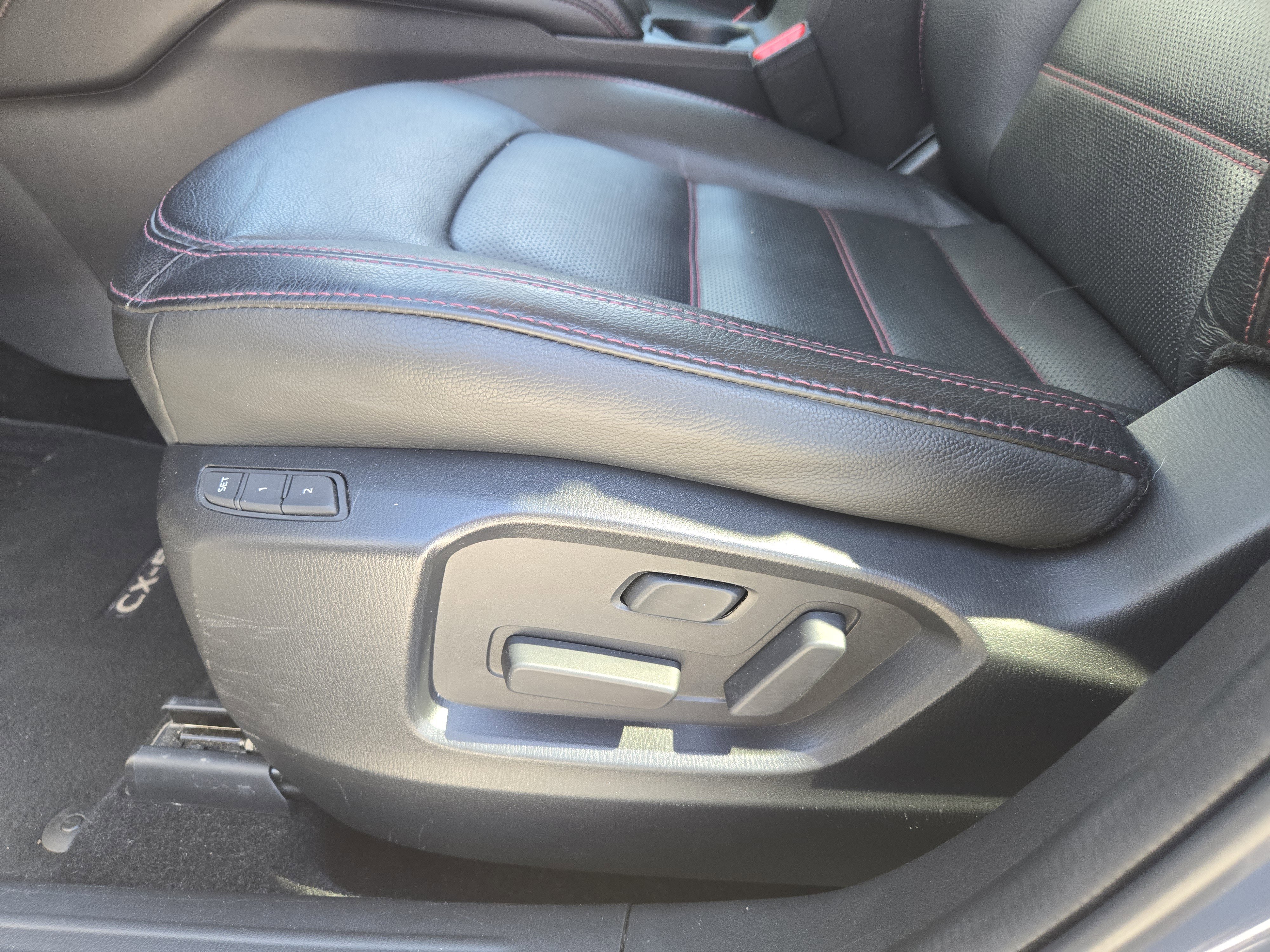 Used 2025 MAZDA CX-5 Carbon Edition image 27