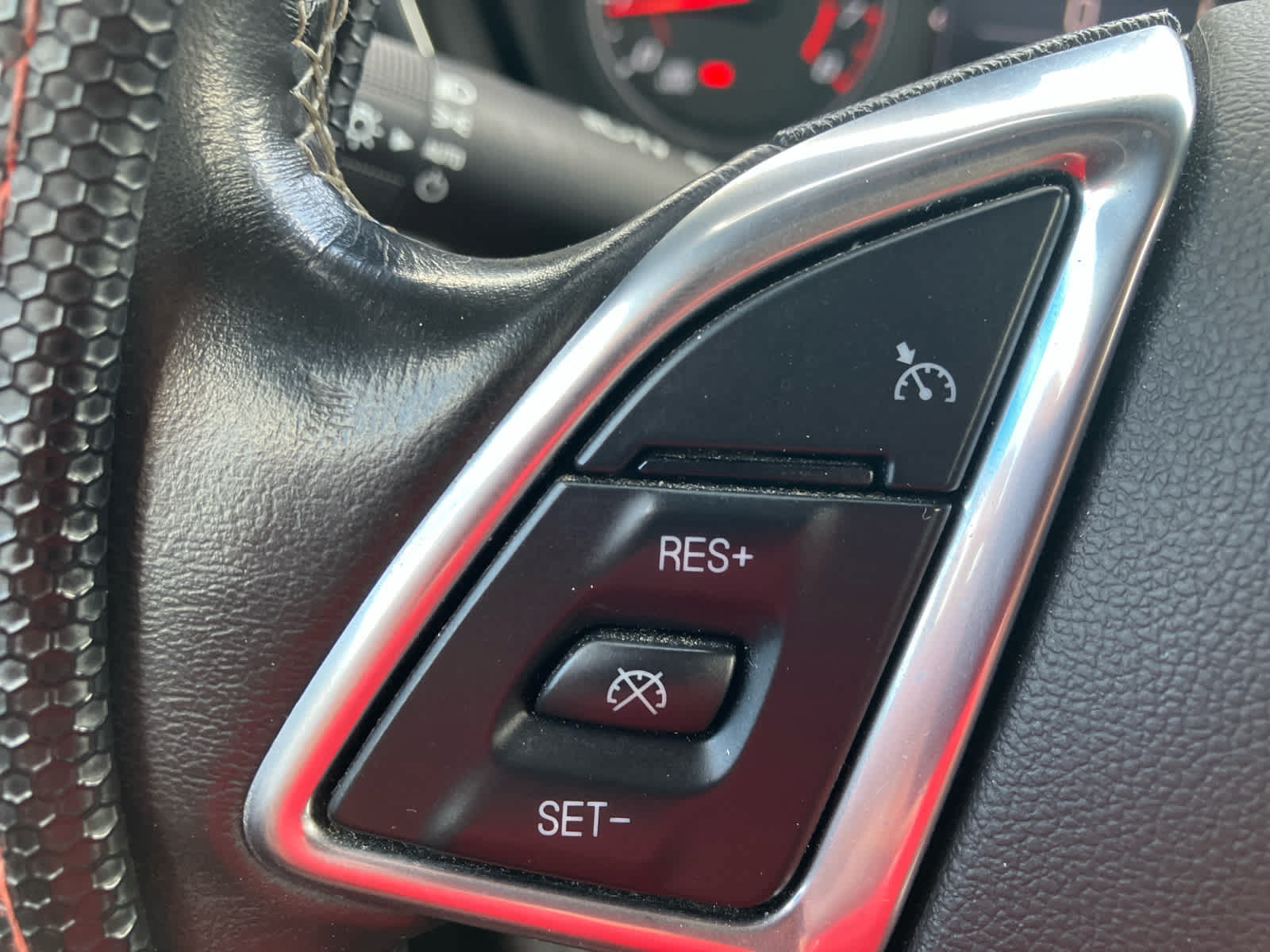 Used 2020 Chevrolet Camaro LS RWD image 18