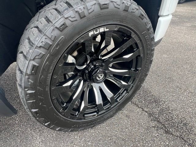 Used 2025 GMC Sierra 1500 Elevation w/ Elevation Premium Package image 28