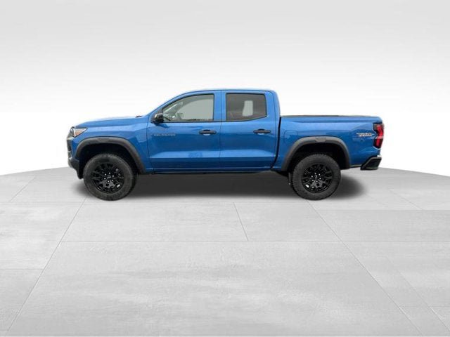Used 2023 Chevrolet Colorado Trail Boss w/ Technology Package AWD/4WD image 9