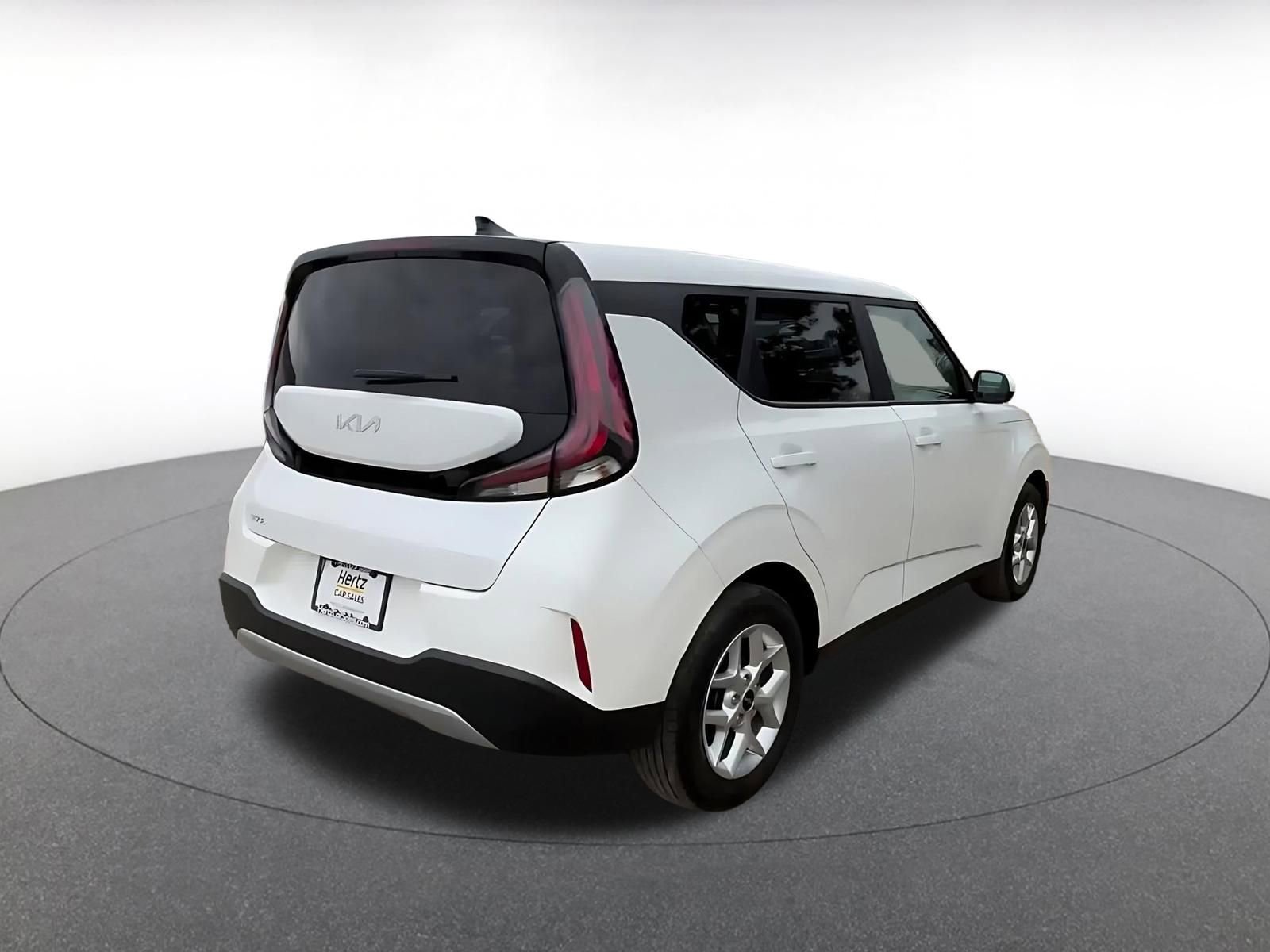 Used 2025 Kia Soul LX w/ LX Technology Package image 14