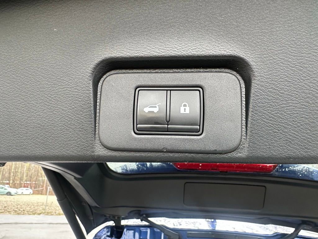 Used 2021 Nissan Rogue SV w/ Premium Package AWD/4WD image 40