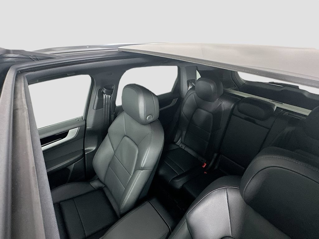 New 2026 Porsche Cayenne AWD/4WD image 14