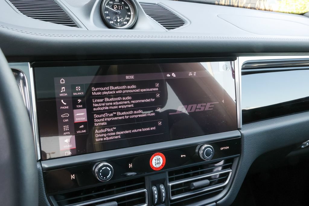 Certified 2026 Porsche Macan AWD/4WD image 50