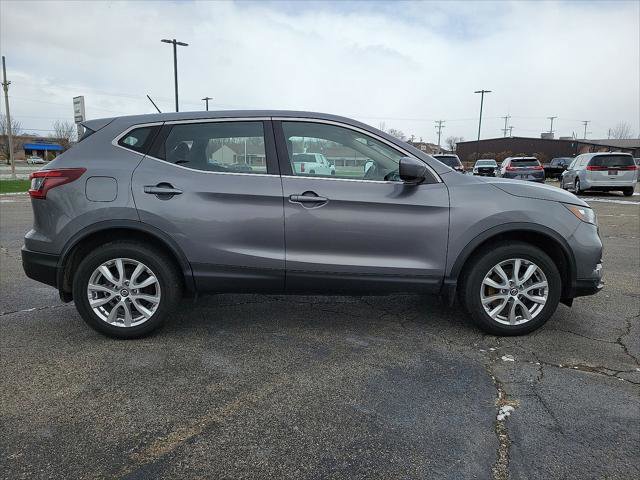 Used 2021 Nissan Rogue Sport S image 25