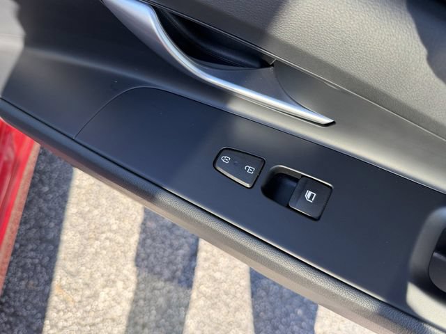 Used 2022 Hyundai Elantra SEL FWD image 34