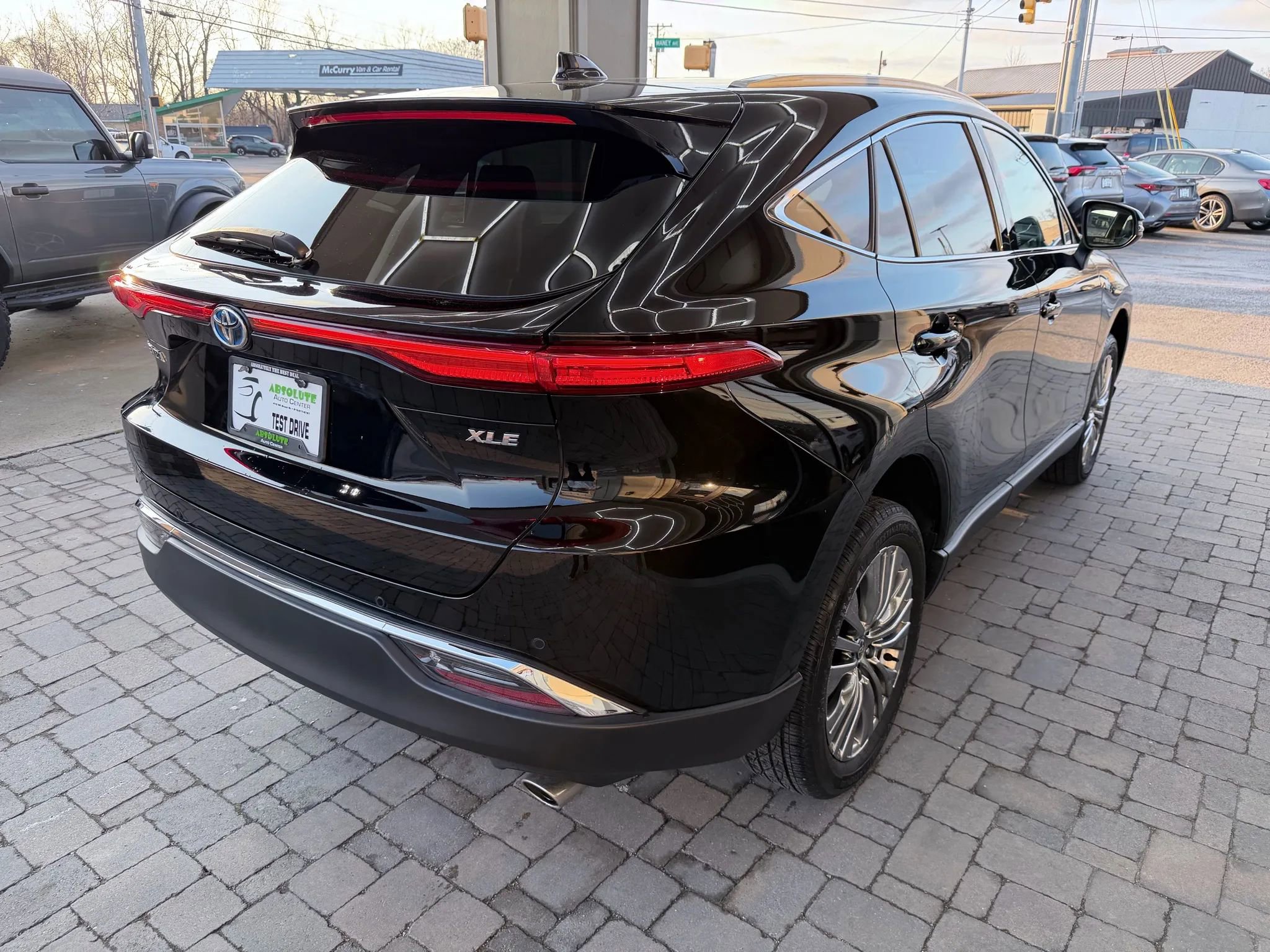 Used 2023 Toyota Venza XLE AWD/4WD image 54