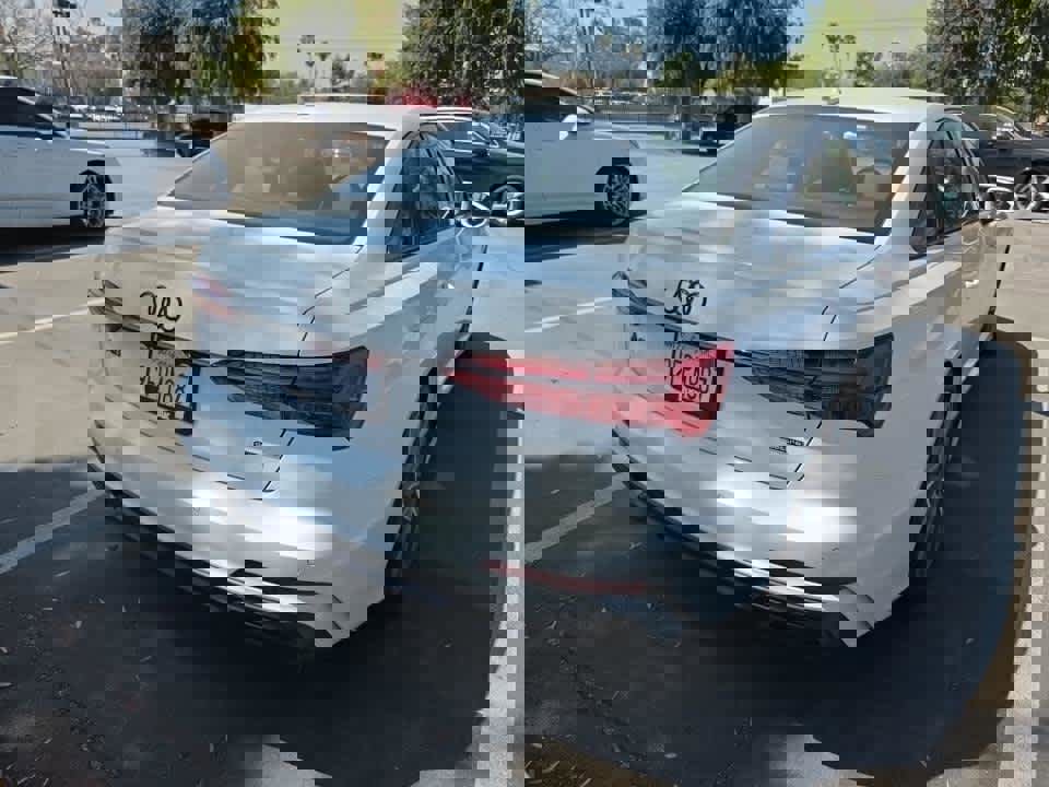 Used 2023 Audi A6 Premium Plus w/ Premium Plus Package image 5