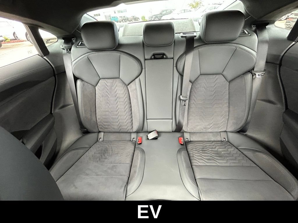 Used 2024 Audi RS e-tron GT w/ Carbon Performance Package AWD/4WD image 14