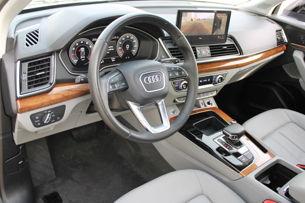 Used 2022 Audi Q5 2.0T Premium Plus w/ Premium Plus Package AWD/4WD image 8